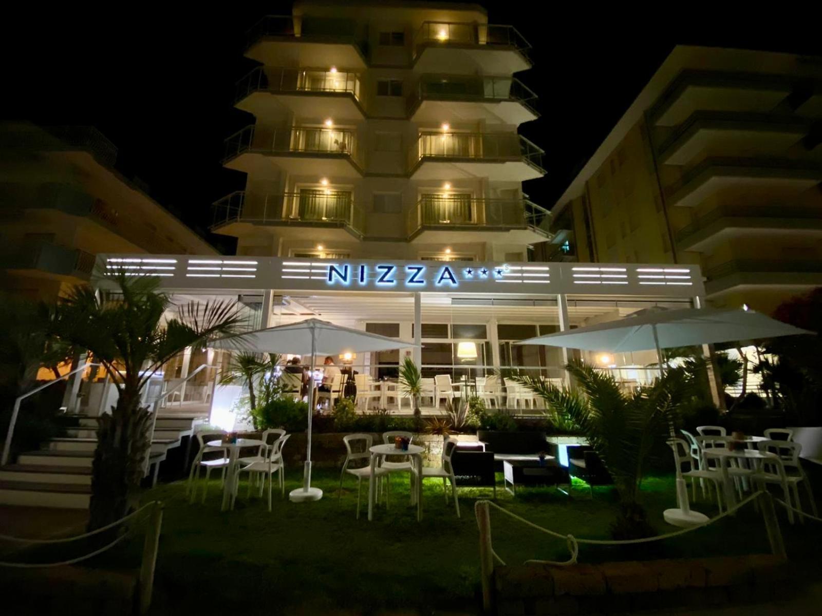 Jesolo Design Apartments - New 2025 - Central Near The Beach Exterior photo